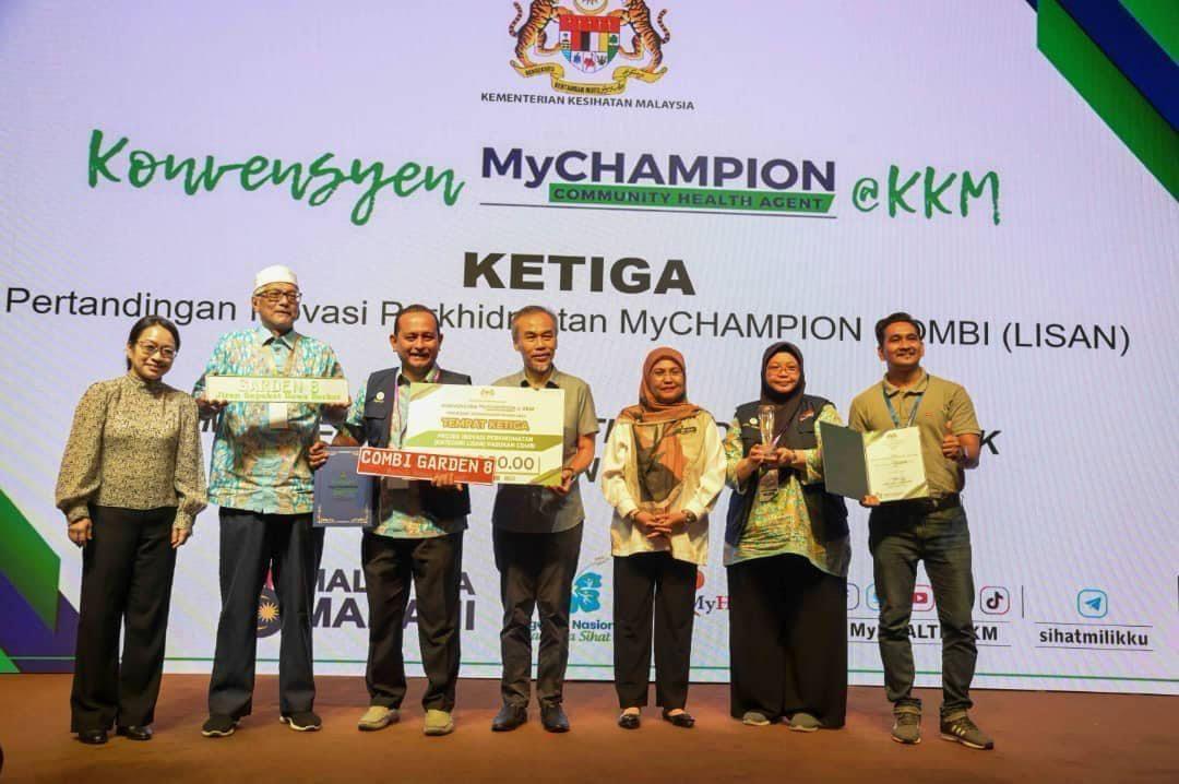 Pasukan COMBI Menang Pertandingan Projek Inovasi Perkhidmatan (Kategori Lisan)