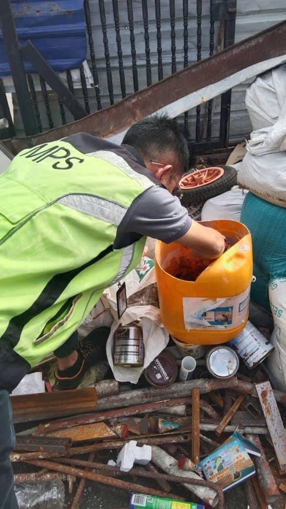 Pemantauan Dan Pemeriksaan Denggi Di Selayang Baru
